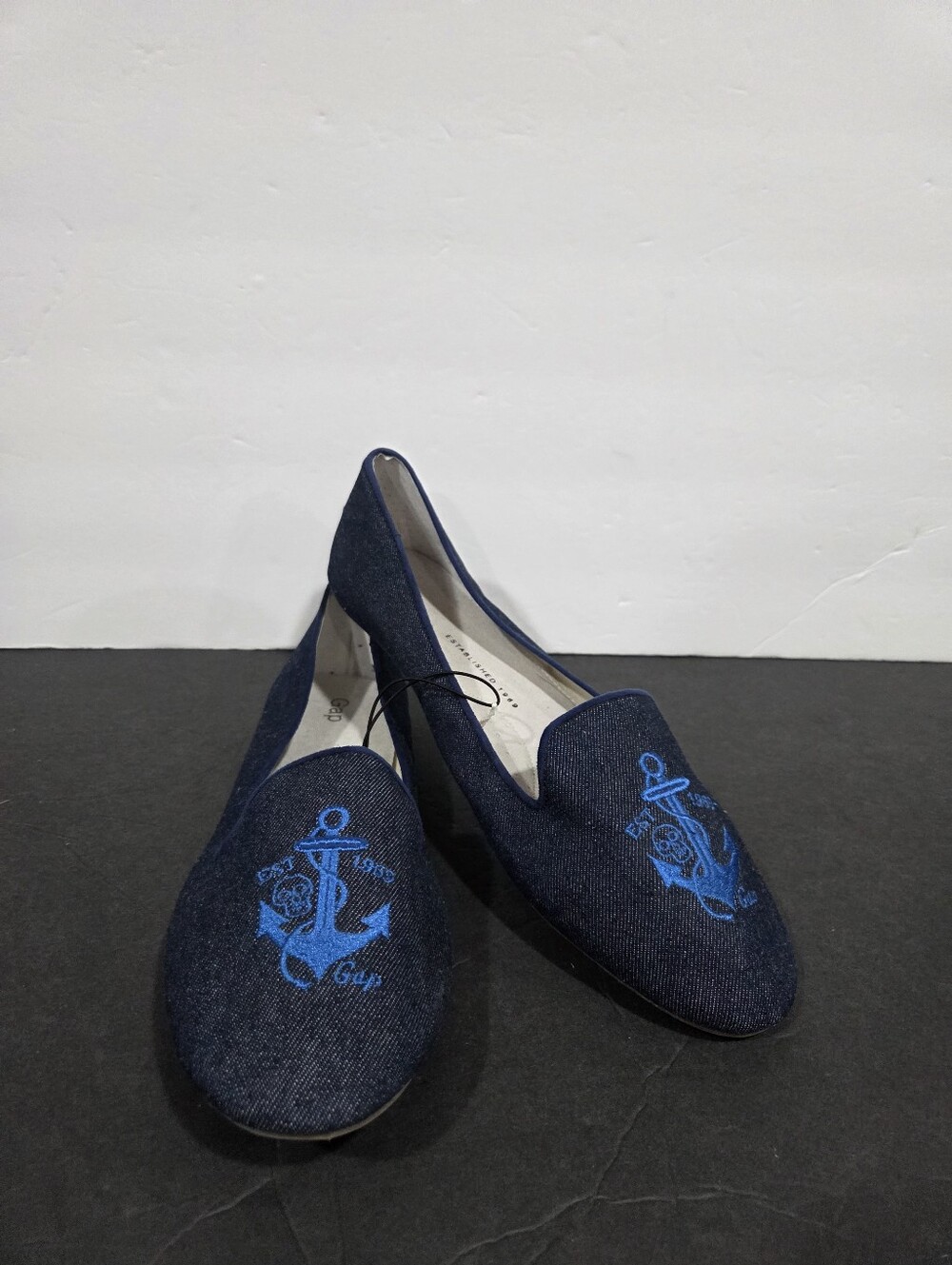 NWT GAP Navy Denim Slip-On Loafers with Blue Anchor Embroidery SZ.10/41